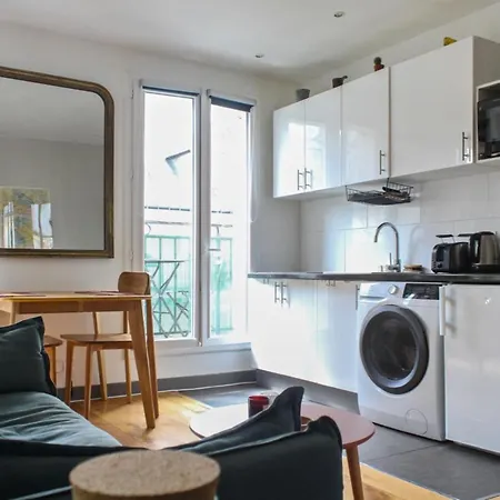 Apt With Balcony Near Pere Lachaise 公寓